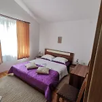 Zora Apartmán *