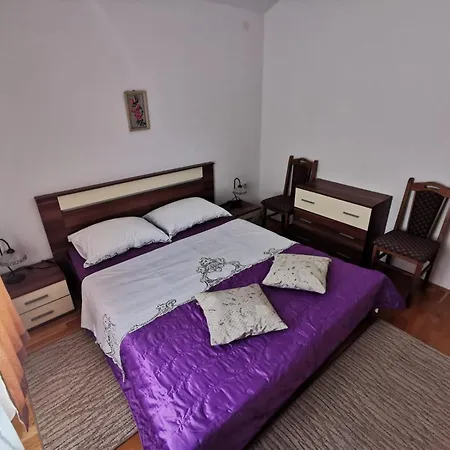 Apartment Zora Podstrana