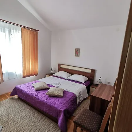 Zora Apartment *